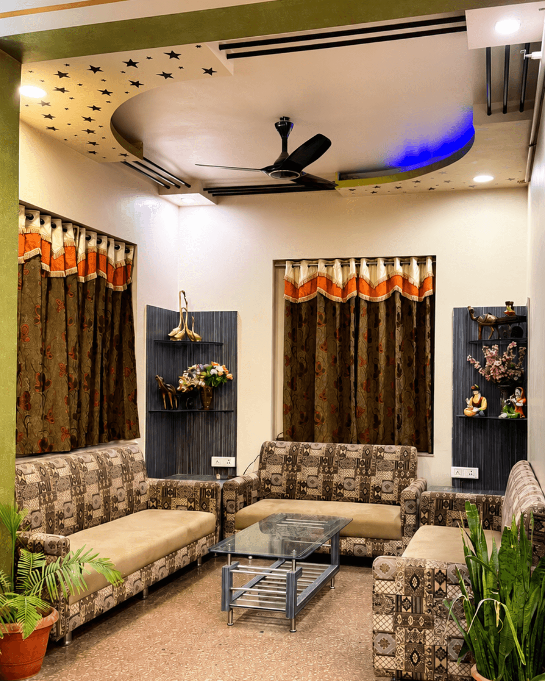 Hotel Marudhar Palace in Bikaner — Reception seating